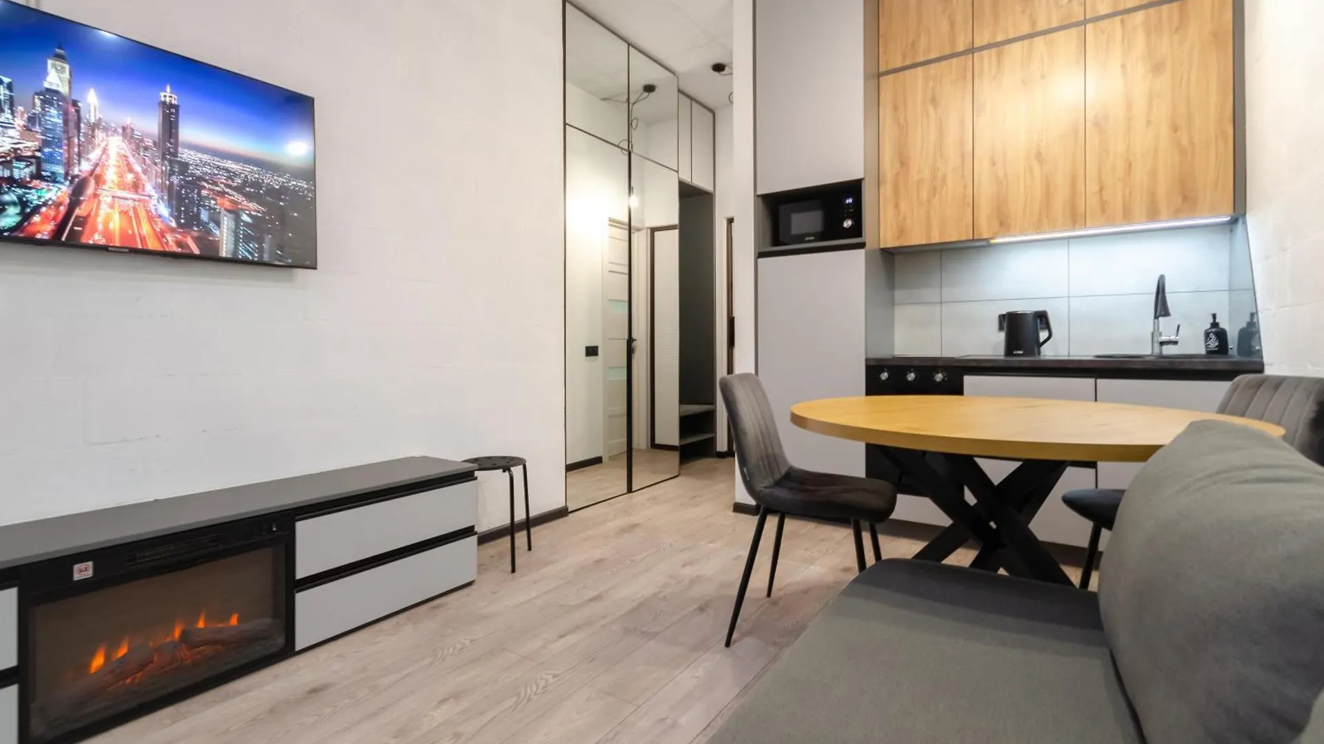 Petrovdom Apartments 26-305А In Rc Manhattan, 11 Beresteiskyi Kiev 0*,